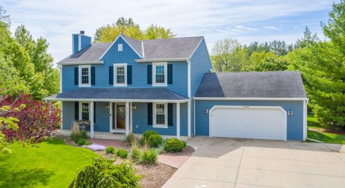 4948 Bayfield Dr, Waterford WI  53185-3376 exterior