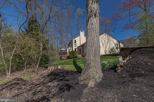 1006 Gwilym Cir, Berwyn PA  19312-2237 exterior