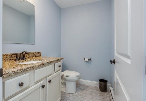 875 Valley Rd, Washington NH  03280-3122 exterior