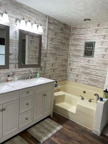 821 Leesburg Ave, Washington Ch OH  43160-1254 exterior