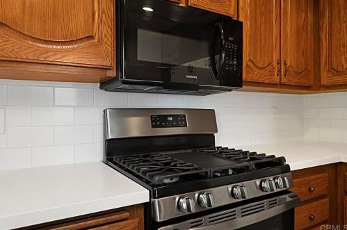 4320 Spoon Bill Way, Oceanside CA  92057-7508 exterior