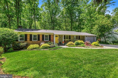11511 Running Cedar Rd, Herndon, VA 20191-3712