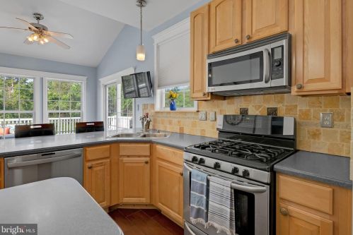 61 Spring Creek Dr, Blackbird DE  19734-9048 exterior