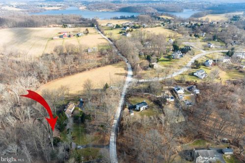 50 Lyndell Rd, Downingtown, PA 19335-1273