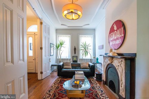 903 29th St, Philadelphia, PA 19130-1113