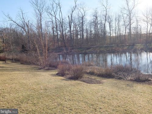 78 Sundance Dr, Trenton, NJ 08619-3967