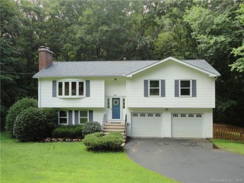 153 West Rd, East Hampton, CT 06447-1106