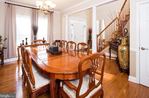 93 Stone Ridge Dr, Dover, DE 19901-8203