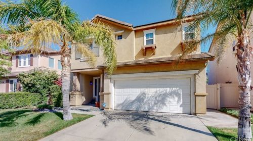 17542 Gladesworth Ln, Santa Clarita, CA 91387-3807