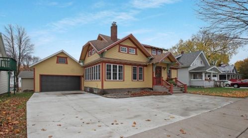 1610 17th Ave, Bloomer, WI 54724-1510