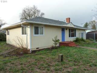 432 Alpha St, Roseburg, OR 97471-2523