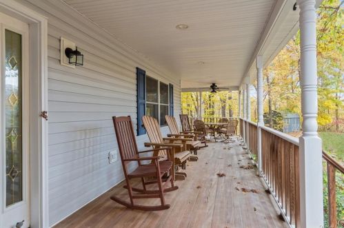 27 Kipp Rd, Rhinebeck, NY 12572-2620