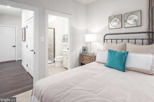 33 Winifred Dr, Hanover PA  exterior