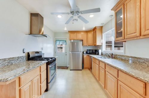 223 Benbow St, Covina CA 91722-2909 exterior