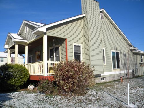 1269 Rich River Way, New Johannesburg, WI 54017-6752