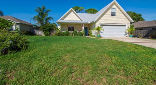1945 14th Ave, Vero Beach, FL 32960-0670