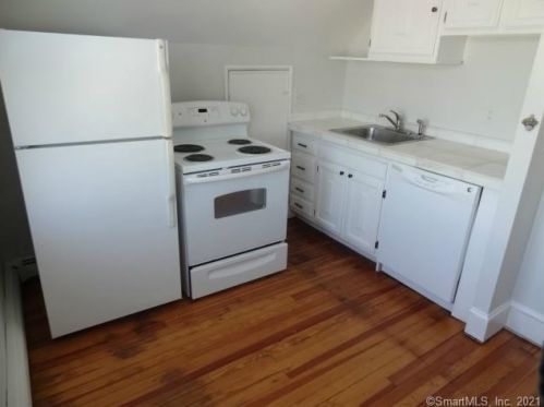 115 Beachview Ave, Bridgeport CT  06605-3257 exterior