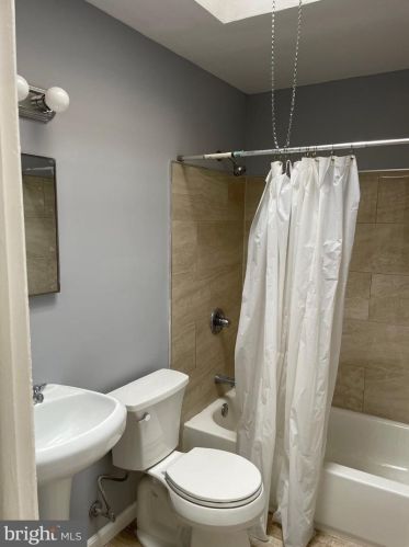 1719 Borbeck Ave, Philadelphia PA 19111-3514 exterior