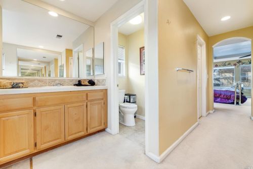 1409 Birdie Dr, Windsor CA  95492-8717 exterior