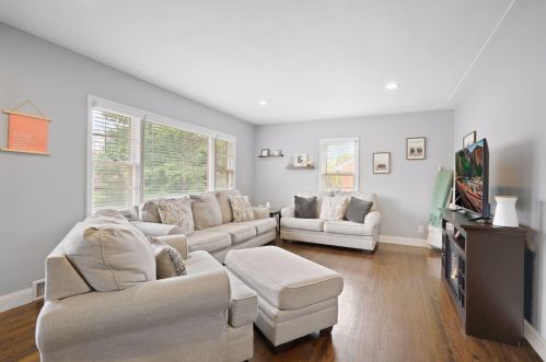 525 66 Ave, Minneapolis MN 55429-1619 exterior