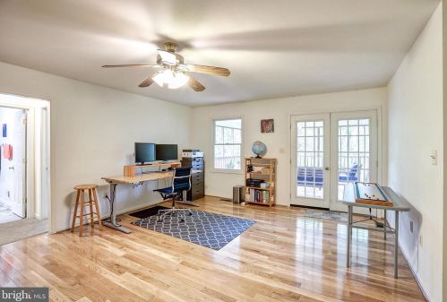 11734 Armistead Filler Ln, Lovettsville VA  20180-1915 exterior