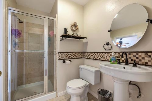 750 Joshua Dr, Hollister CA  95023-5671 exterior