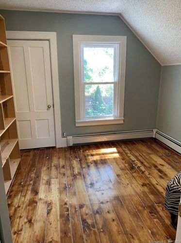 4 Bishop Ct, United States Coast Guard Ac CT  06320-5601 exterior