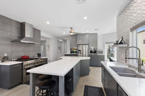48221 Calle Florista, La Quinta CA  92253-2251 exterior