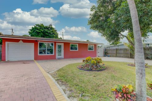 608 Casper Ave, West Palm Beach, FL 33413-1227