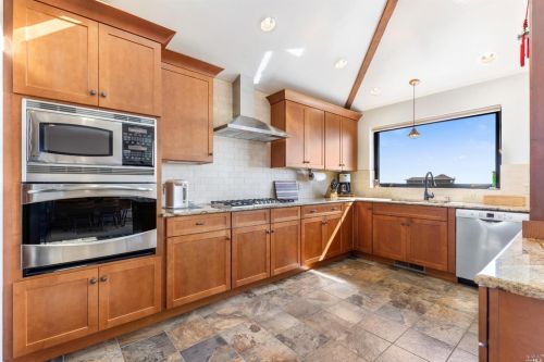 14240 Headlands Point Way, Mendocino CA  95460-9612 exterior