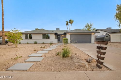 2641 Cannon Dr, Phoenix, AZ 85028-3720