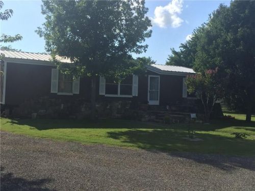 4793 Schluter Rd, Ponder, TX 76259-5424