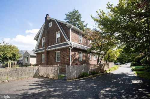 221 Kings Hwy, Camden NJ  08106-1616 exterior