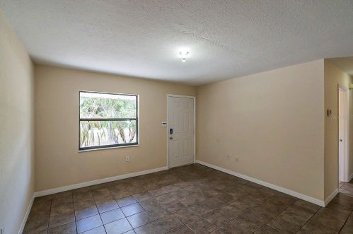 1076 Springbank Ave, Orange City FL  32763-5758 exterior