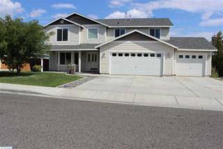 4701 Finnhorse Ln, Pasco, WA 99301-8323