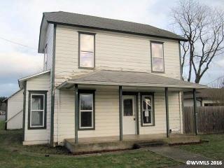 1282 3rd Ave, Stayton, OR 97383-1810