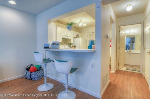 43 Phoenix Ct, Tinton Falls NJ  07712-7772 exterior