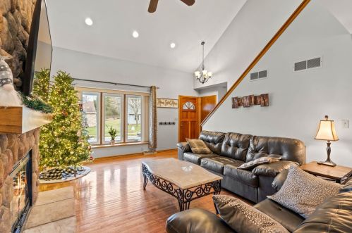 1223 Riverton Dr, Mukwonago WI  53149-1053 exterior