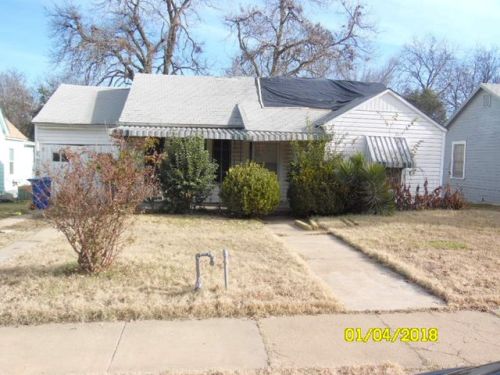 825 32nd St, Waco, TX 76707-3229
