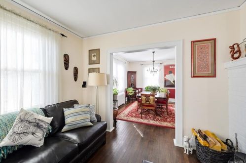 224 Glen Ave, Rye Brook NY  10573-2525 exterior