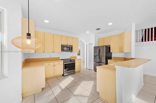 13358 32nd St, Hollywood FL  33027-3908 exterior