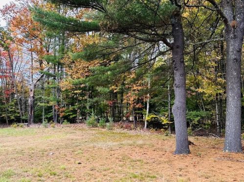 250 Gulf Rd, Northwood NH  03261-4037 exterior