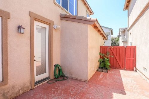 4015 Landau Ct, Riverside, CA 92501-4327