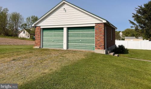 281 Gernants Church Rd, Dauberville PA  19533-8610 exterior