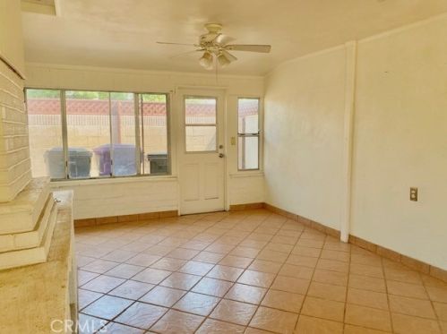 5949 Lewis Ave, Long Beach CA  90805-3528 exterior