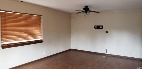 26051 Sherwood Rd, Willits CA  95490-5862 exterior