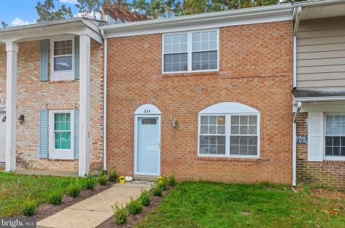 924 Bellows Ave, Fredericksburg VA  22405-1210 exterior