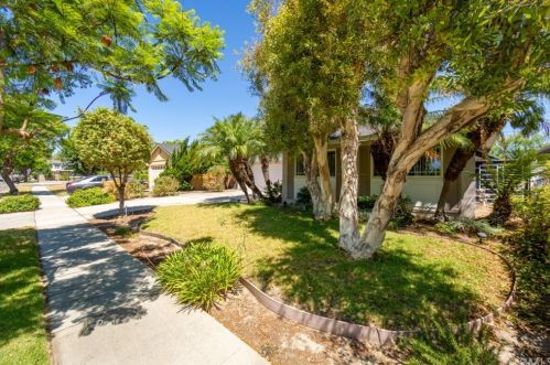 6443 Wardlow Rd, Long Beach, CA 90808-4115