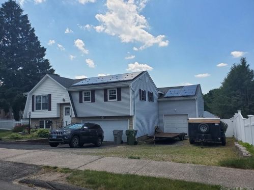 54 Robin St, Bristol, CT 06010-3058