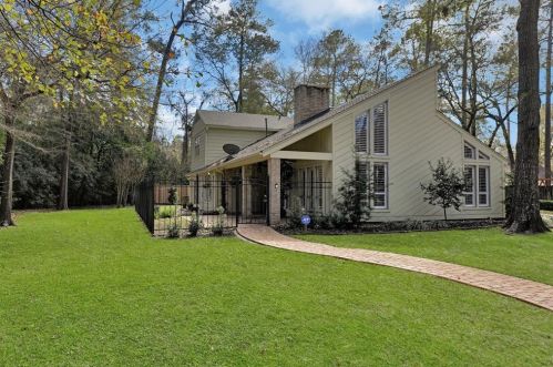 3114 Little Bear Dr, Humble, TX 77339-2464
